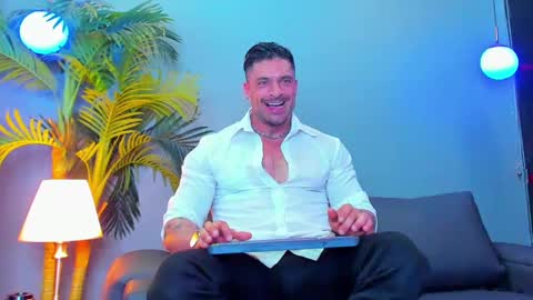 dennis_cox_ online show from 10.08.25