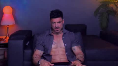 dennis_cox_ online show from 11.10.25