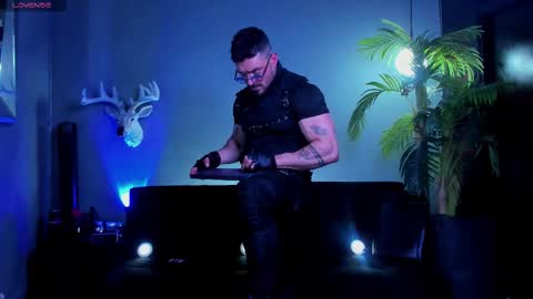 Snapshot of dennis_cox_ chatting on 03.06.26 dennis_cox_ online show from 03.06.26