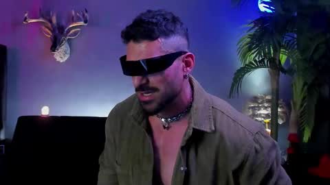 Snapshot of dennis_cox_ chatting on 03.26.26 dennis_cox_ online show from 03.26.26