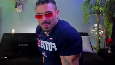 Snapshot of dennis_cox_ chatting on 03.30.26 dennis_cox_ online show from 03.30.26