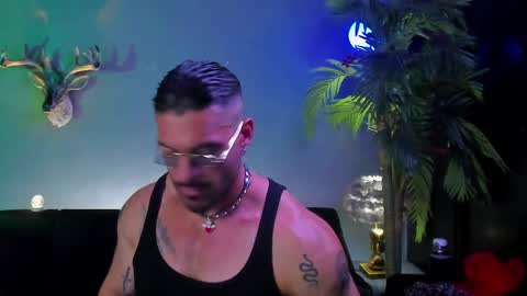 Snapshot of dennis_cox_ chatting on 04.01.26 dennis_cox_ online show from 04.01.26