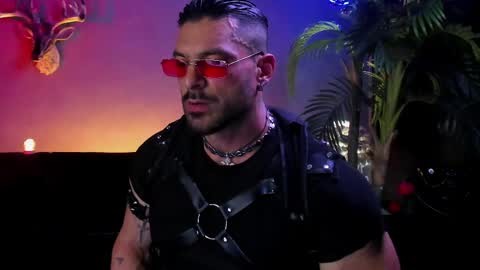 Snapshot of dennis_cox_ chatting on 04.05.26 dennis_cox_ online show from 04.05.26