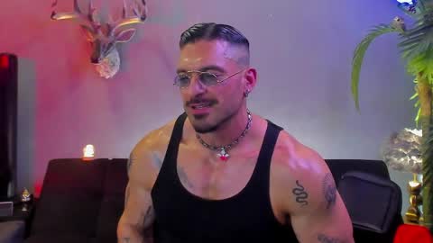 Snapshot of dennis_cox_ chatting on 04.11.26 dennis_cox_ online show from 04.11.26