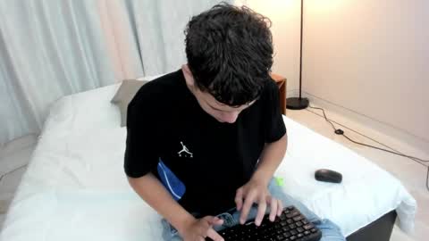 Dennis online show from 04.20.26