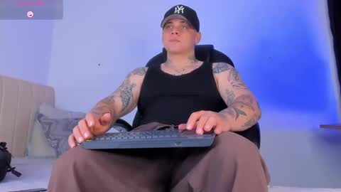 dennis munera online show from 10.23.25