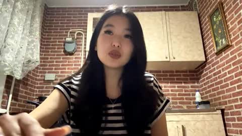 Snapshot of denysebernacchi chatting on 10.29.25 Emma online show from 10.29.25