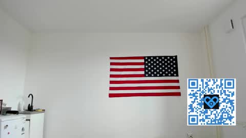 Snapshot of derek_shameless chatting on 09.18.25 Derek online show from 09.18.25