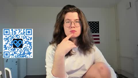 Snapshot of derek_shameless chatting on 11.12.25 Derek online show from 11.12.25