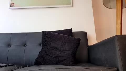 Derek independent model  online show from 01.10.25