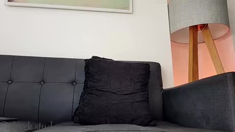 Derek independent model  online show from 03.09.25