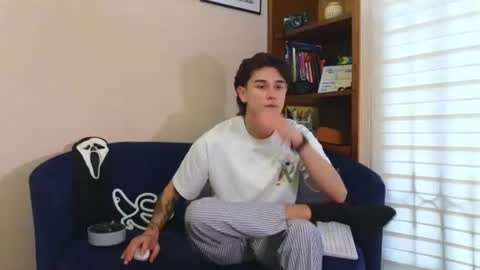 Derek online show from 06.17.26