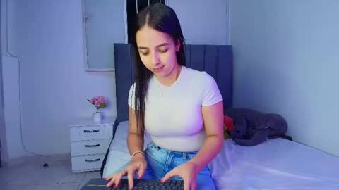 derly_cuervo703031 online show from 12.16.25