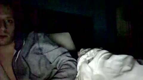 Snapshot of derokkes chatting on 01.21.25 derokkes online show from 01.21.25