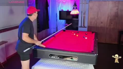 Derrick 52 and Brittany 50 online show from 11.04.25