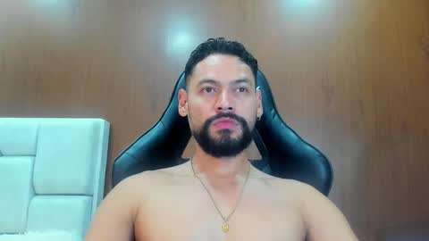 DerryBigger CM online show from 09.23.25