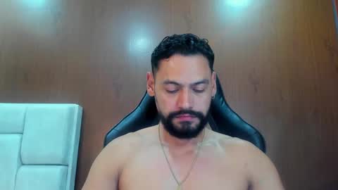 DerryBigger CM online show from 09.25.25