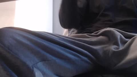 Snapshot of derstier02 chatting on 10.29.25 derstier02 online show from 10.29.25