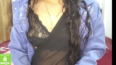 Snapshot of desicoupleshow chatting on 01.03.25 Eva and Adam online show from 01.03.25