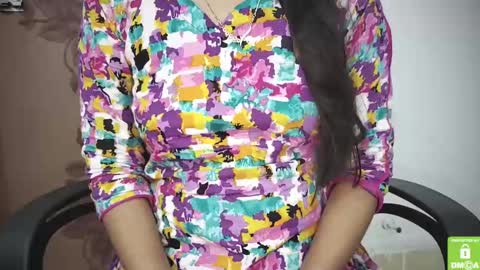 Snapshot of desicoupleshow chatting on 02.09.25 Eva and Adam online show from 02.09.25