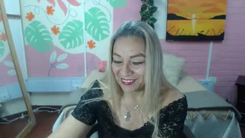 VALERIA online show from 10.14.25