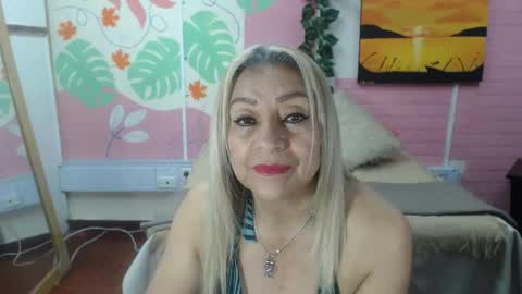 Snapshot of desire_latin chatting on 06.06.26 VALERIA online show from 06.06.26