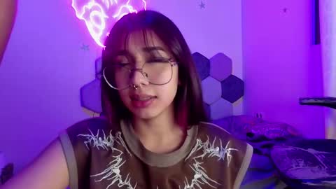 TORI AND MR. BEAR online show from 02.16.25