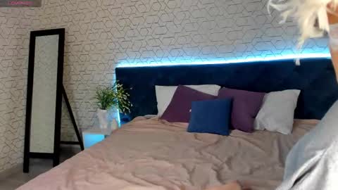 Gill online show from 02.08.26