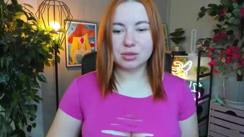 Snapshot of desirelayla chatting on 11.10.25 LAYLA online show from 11.10.25