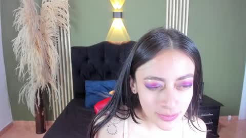 Snapshot of desiring__angel chatting on 02.28.25 Desiring Angel online show from 02.28.25