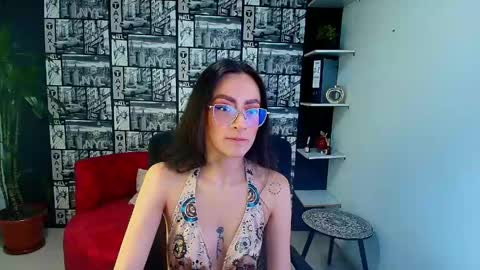 Snapshot of desiring__angel chatting on 04.26.26 Desiring Angel online show from 04.26.26