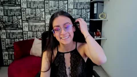 Snapshot of desiring__angel chatting on 05.22.26 Desiring Angel online show from 05.22.26