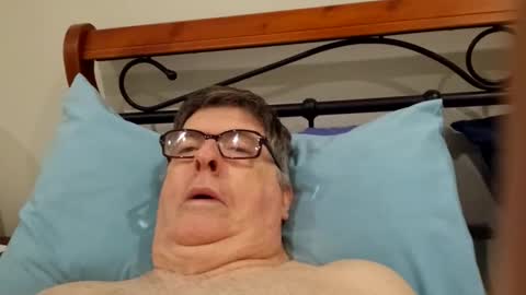 Desmon1958 online show from 04.08.26