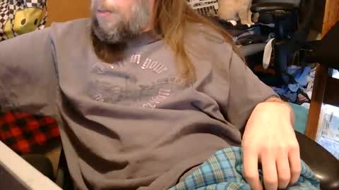 Snapshot of desolation2012 chatting on 12.04.25 desolation2012 online show from 12.04.25