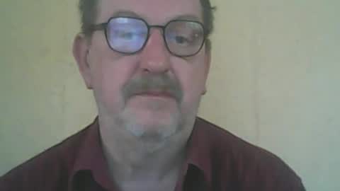 Snapshot of destelp chatting on 04.23.26 destelp online show from 04.23.26