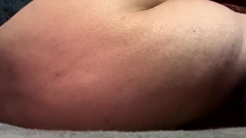 Snapshot of desti562518 chatting on 02.24.25 Pixie slut online show from 02.24.25