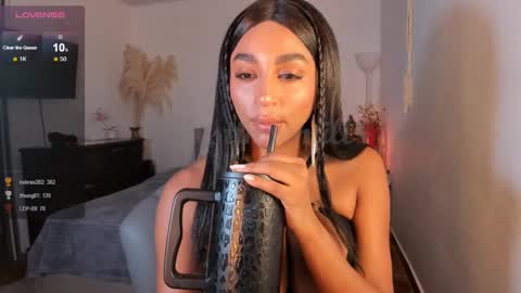 Destinne Mill online show from 01.06.25