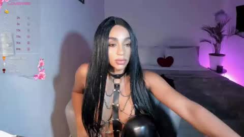 Destinne Mill online show from 11.16.25