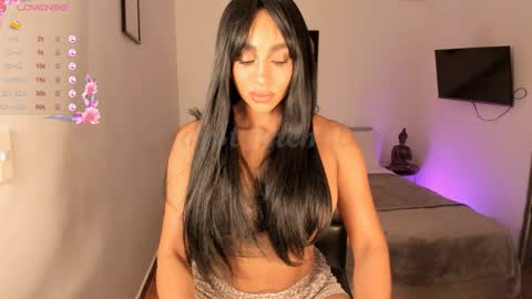 Destinne Mill online show from 12.01.25