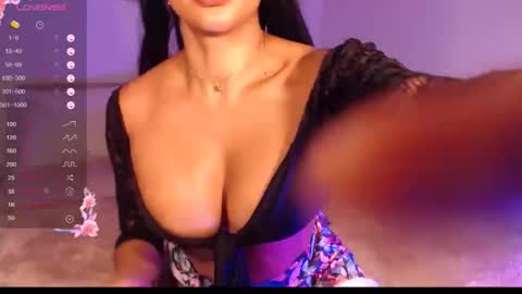 Destinne Mill online show from 04.17.26