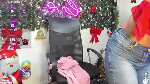 Snapshot of destinyhills_ chatting on 12.16.25 Destiny online show from 12.16.25