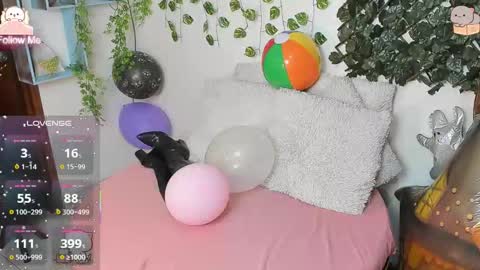 Snapshot of destinyhills_ chatting on 02.11.26 Destiny online show from 02.11.26