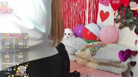 Snapshot of destinyhills_ chatting on 02.19.26 Destiny online show from 02.19.26