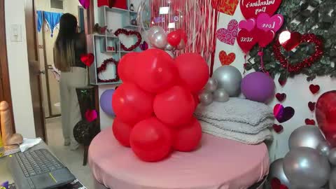 Snapshot of destinyhills_ chatting on 02.28.26 Destiny online show from 02.28.26