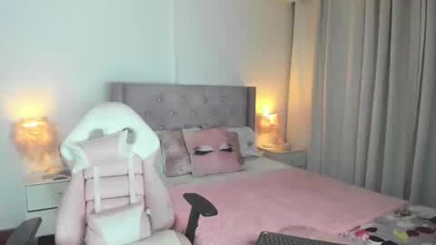 destinysweet21 online show from 09.20.25