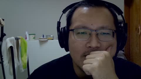 Snapshot of destroy1984 chatting on 12.11.24 Destroy November 1984 online show from 12.11.24