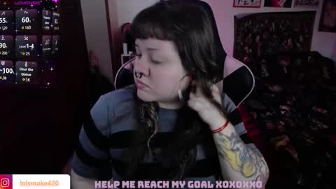 Snapshot of destroyall420 chatting on 10.26.25 Lola Bdsm and fries online show from 10.26.25