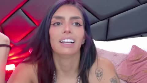 DEUX online show from 04.12.26