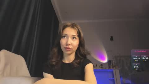 Snapshot of devaivy chatting on 09.22.25 Deva online show from 09.22.25