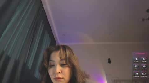 Snapshot of devaivy chatting on 09.27.25 Deva online show from 09.27.25